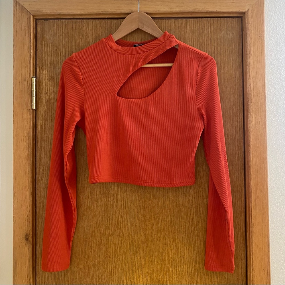 BTFBM • NEW! Ribbed Cut Out Long Sleeve Cropped Top - Size S - Picture 2 of 16